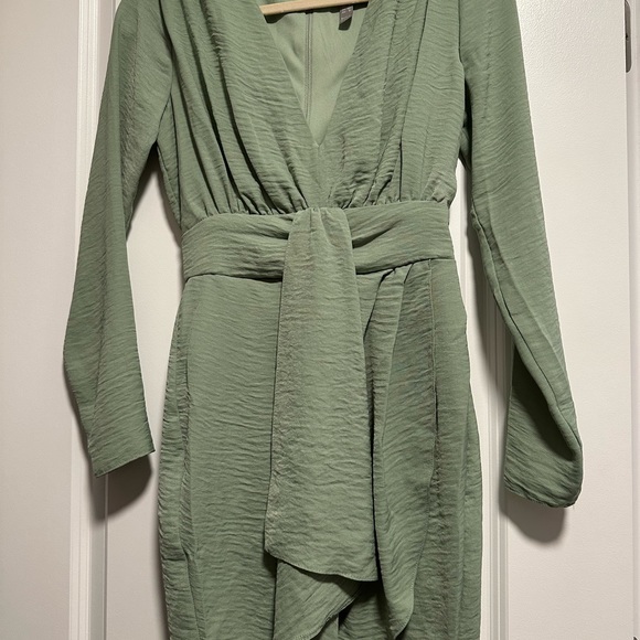ASOS wrap drape dress sage green - Picture 4 of 4
